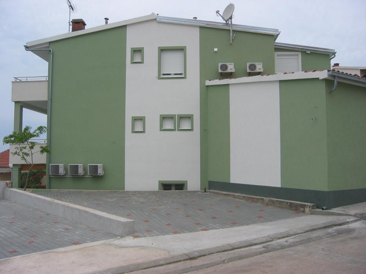 -Villa Sjor -Primosten-Apartmani- Has 2 Large Apartments And 2 Smaller Ones -Primosten Lokvice 6 Ngoại thất bức ảnh